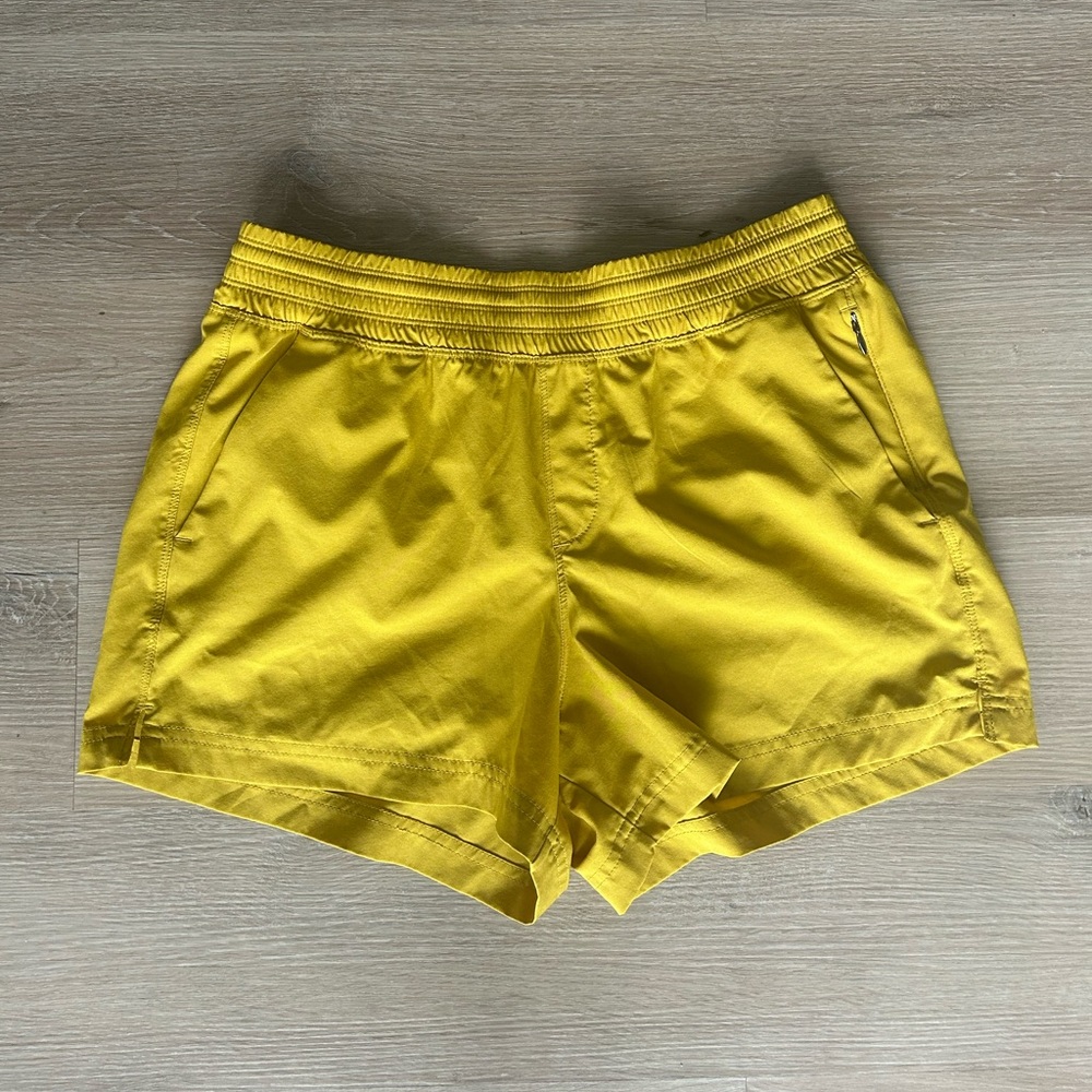 Old Navy Active Short. Size small, mustard yellow color.